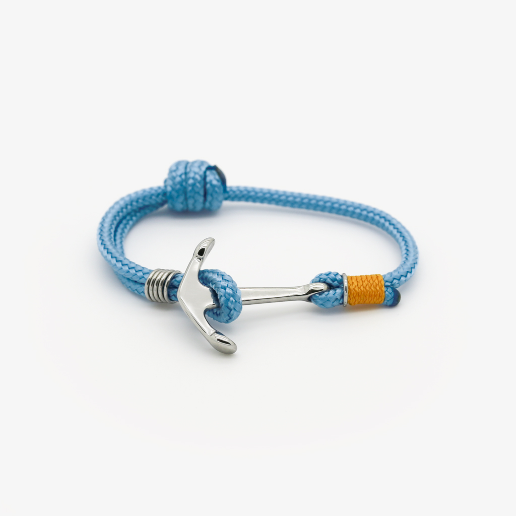 Bracelet enfant en corde bleu avec attache ancre marine – vue produit sur fond blanc – Monzémaré